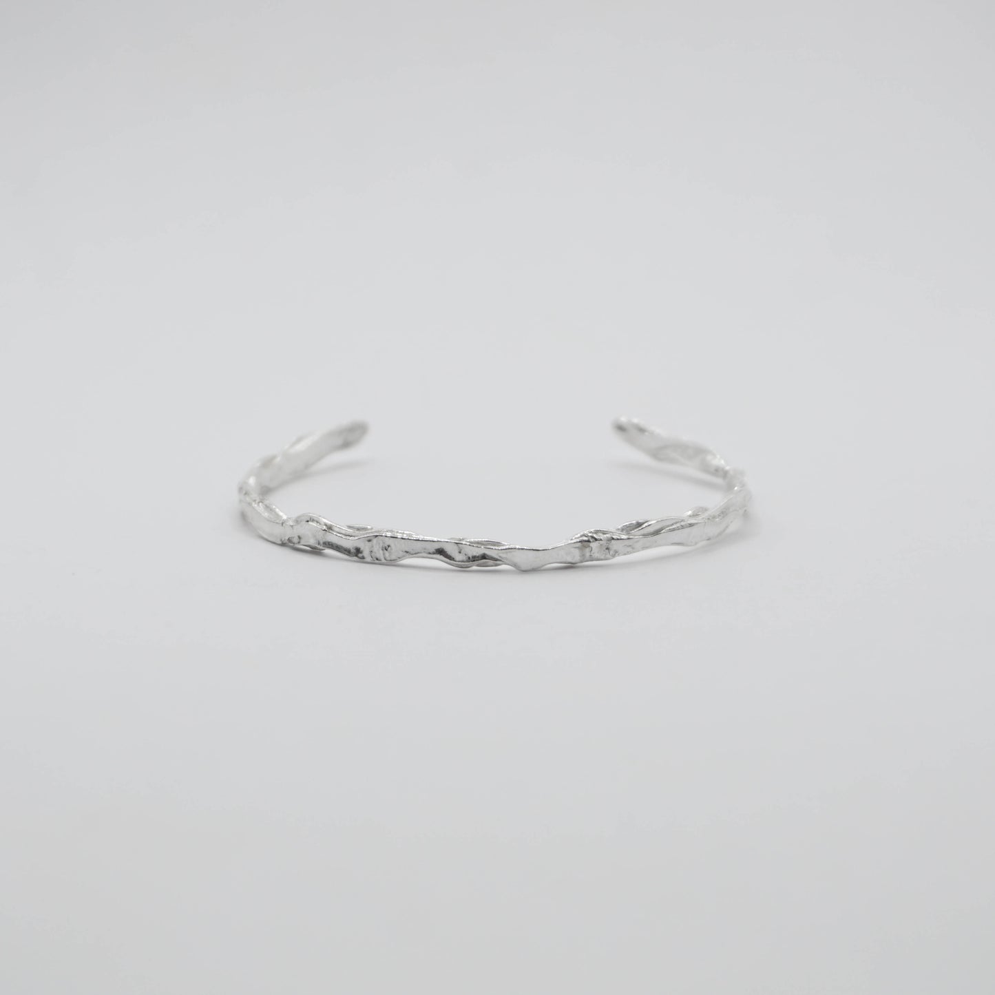 Deposition 𝘚𝘦𝘥𝘪𝘮𝘦𝘯𝘵𝘢𝘳𝘺｜"Wall" Bracelet - Sterling Silver